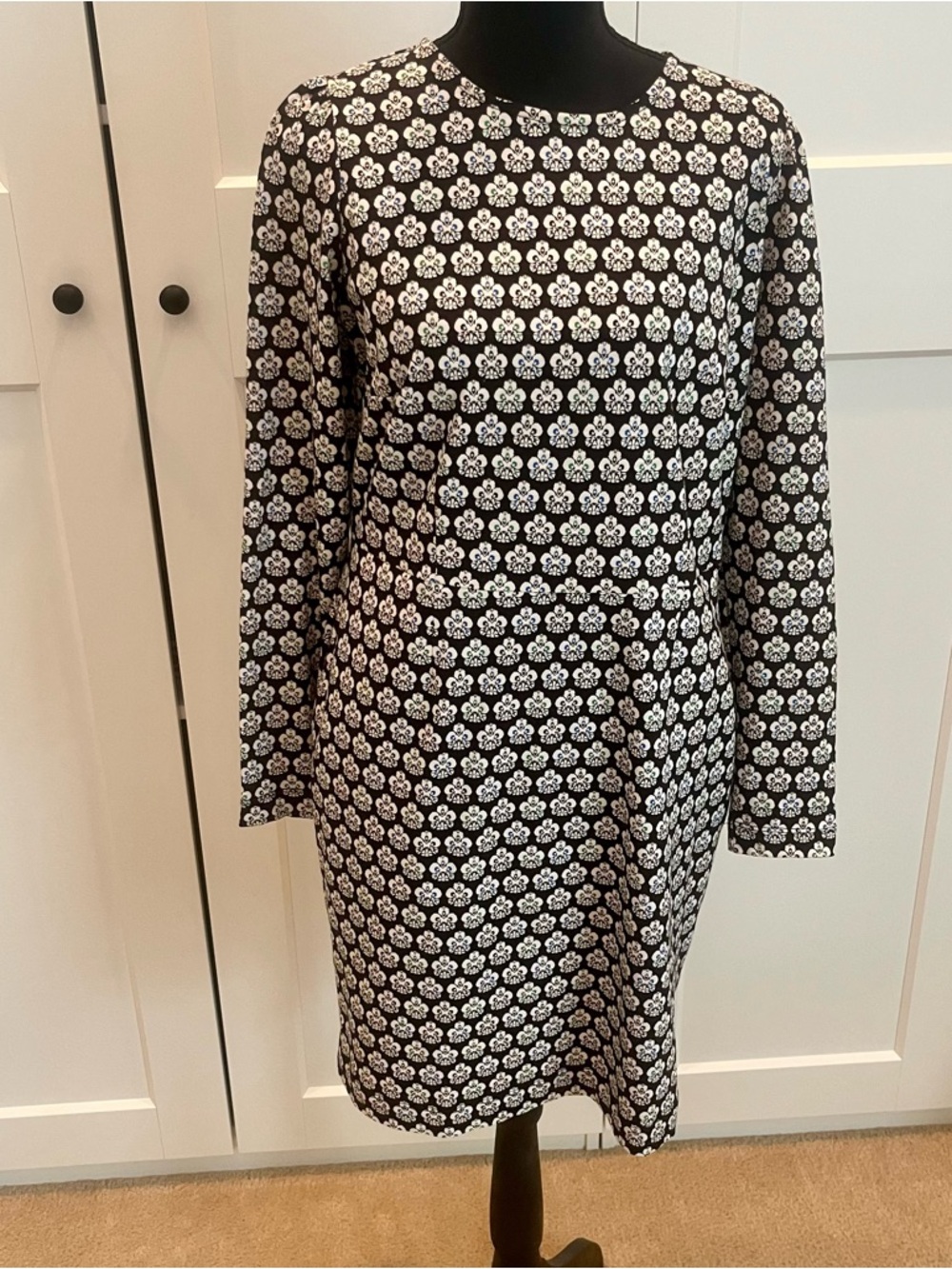 Boden Black & White Floral-Print Long-Sleeve Cotton Knit Shift Dress EUC